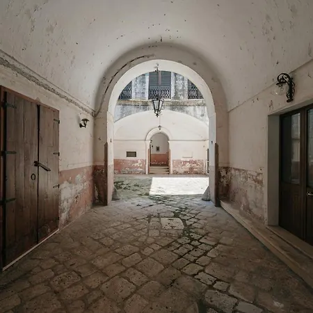 公寓 Palazzo Donna Maria Castiglione d'Otranto