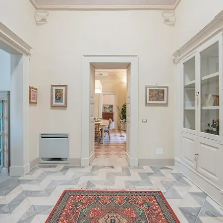 Lejlighed Palazzo Donna Maria