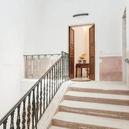 Palazzo Donna Maria *